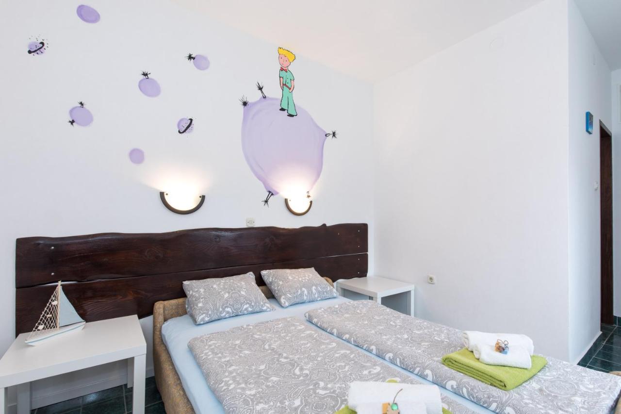 Pape Punat Apartmani I Sobe ภายนอก รูปภาพ