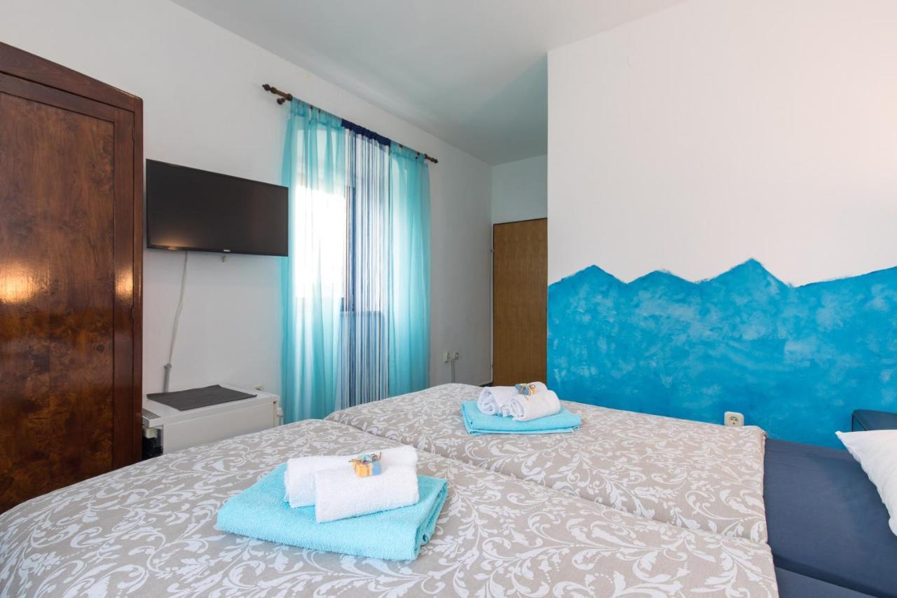 Pape Punat Apartmani I Sobe ภายนอก รูปภาพ