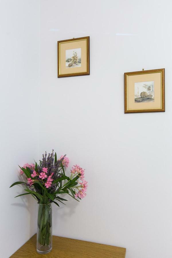 Pape Punat Apartmani I Sobe ภายนอก รูปภาพ